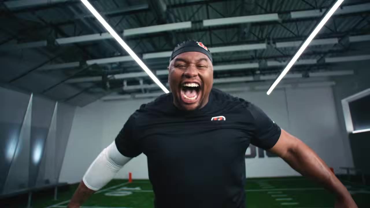 NFL CELLY Commercial